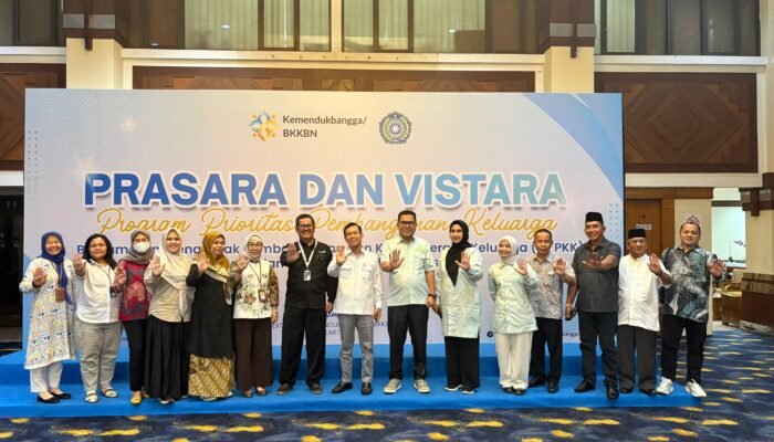 Bahas Penanganan Stunting, Komisi IV DPRD Sambas Kunjungi Kemendukbangga