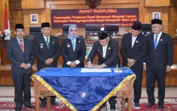 DPRD Mempawah Gelar Paripurna Penyampaian LKPJ Bupati TA 2025