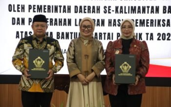 Ketua DPRD Mempawah Hadiri Penyerahan LHP BPK, Ingatkan Dana Parpol Harus Dikelola Transparan