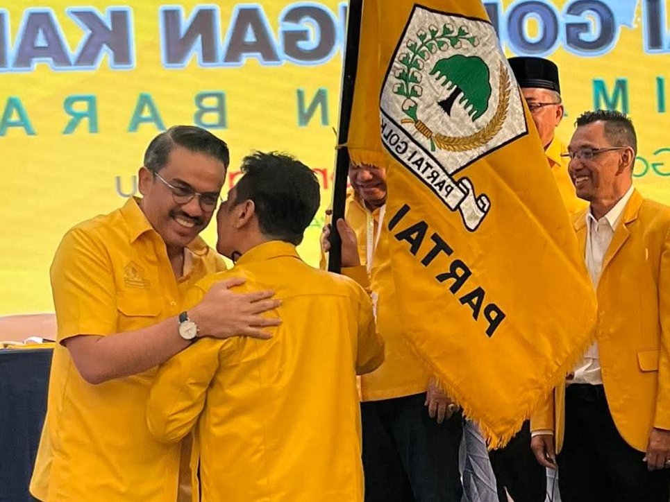 Ichfany, ST terpilih sebagai Ketua DPD Golkar Kalbar.
