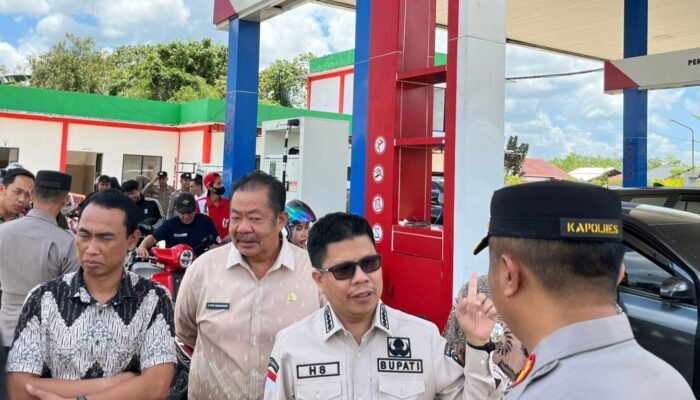 Satono Tinjau SPBU, Pastikan Stok BBM Sambas Aman Jelang Idulfitri