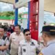 Bupati Sambas, Satono saat meninjau distribusi BBM di SPBU.