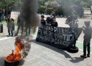 Aksi Solidaritas Mahasiswa Kalbar Tekan Aparat Segera Tuntaskan Kasus Air Upas