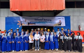 Edukasi Ketahanan Pangan, Siswa SMKN 1 Ketapang Turun Langsung ke Gudang BULOG