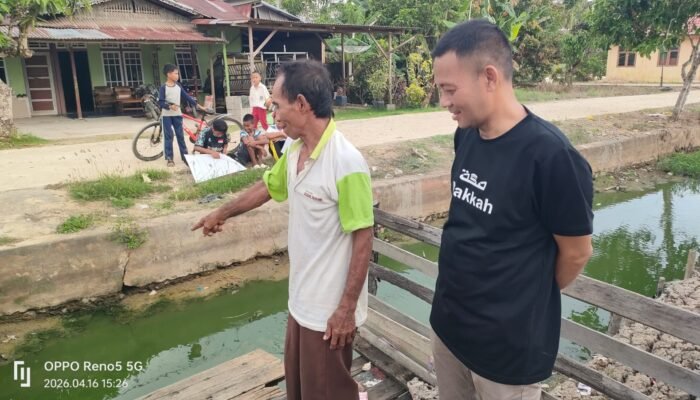 Parit Tercemar Limbah MBG, Guru Ngaji di Sungai Batang Pinyuh Tak Bisa Wudhu