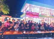 Momen diskusi politik Taruna Merah Putih DPC PDIP Kabupaten Sambas bersama Melky Sedek Huang.