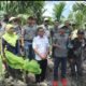Rombongan Komisi III DPRD Sambas melakukan verifikasi lapangan di lokasi jalan sengketa Desa Segarau Parit, Kecamatan Tebas, Kabupaten Sambas, Rabu 29 April 2026.