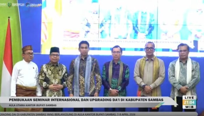 Wamendagri dan Bupati Minta Dai di Sambas Jadi Motor Pembangunan Perbatasan