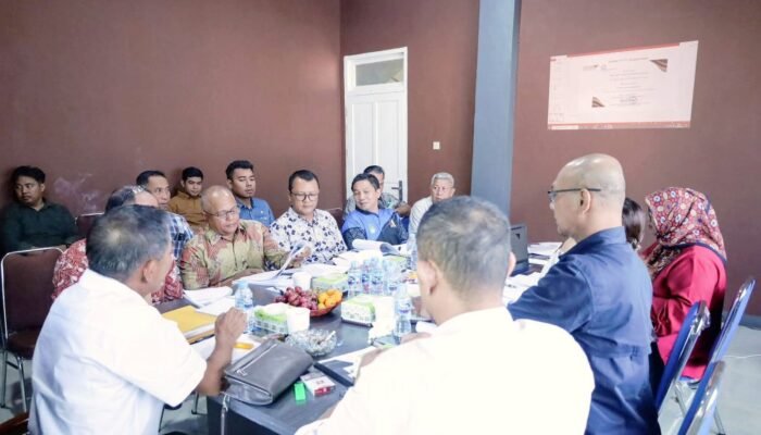 Wabup Ketapang Pimpin RUPS PT Ketapang Mandiri, Tekankan Evaluasi dan Peningkatan Kinerja