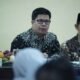 Bupati Sambas dan Wakil Bupati Sambas memimpin rakor percepatan penurunan stunting di Bapperida Kabupaten Sambas.
