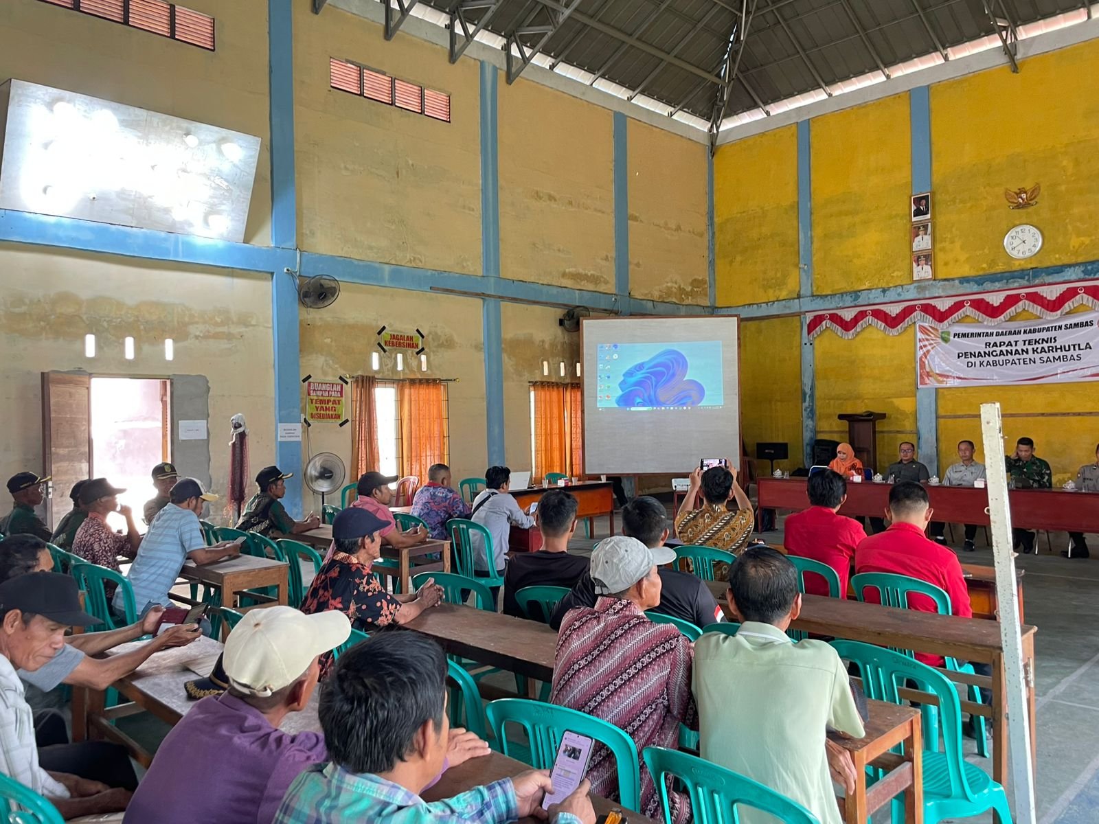Rapat teknis BPBD Sambas di Semata Kecamatan Tangaran.