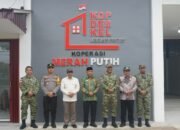 Wakil Bupati Mempawah Resmikan KDMP Kelurahan Terusan