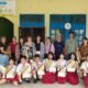 Momen foto bersama angkatan terakhir SD Bunda Sungai Pinyuh.
