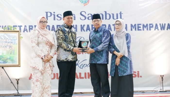 Wakil Ketua DPRD Mempawah Apresiasi Pengabdian Ismail, Titip Harapan kepada Sekda Baru