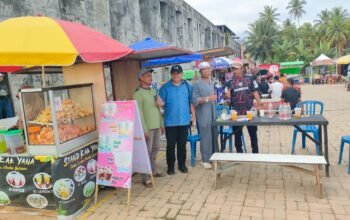 Tinjau UMKM Kuliner di Patoka Sungai Pinyuh, Ketua DPRD: Sudah Bagus