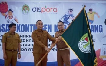 Alexander Wilyo lepas kontingen Popda.