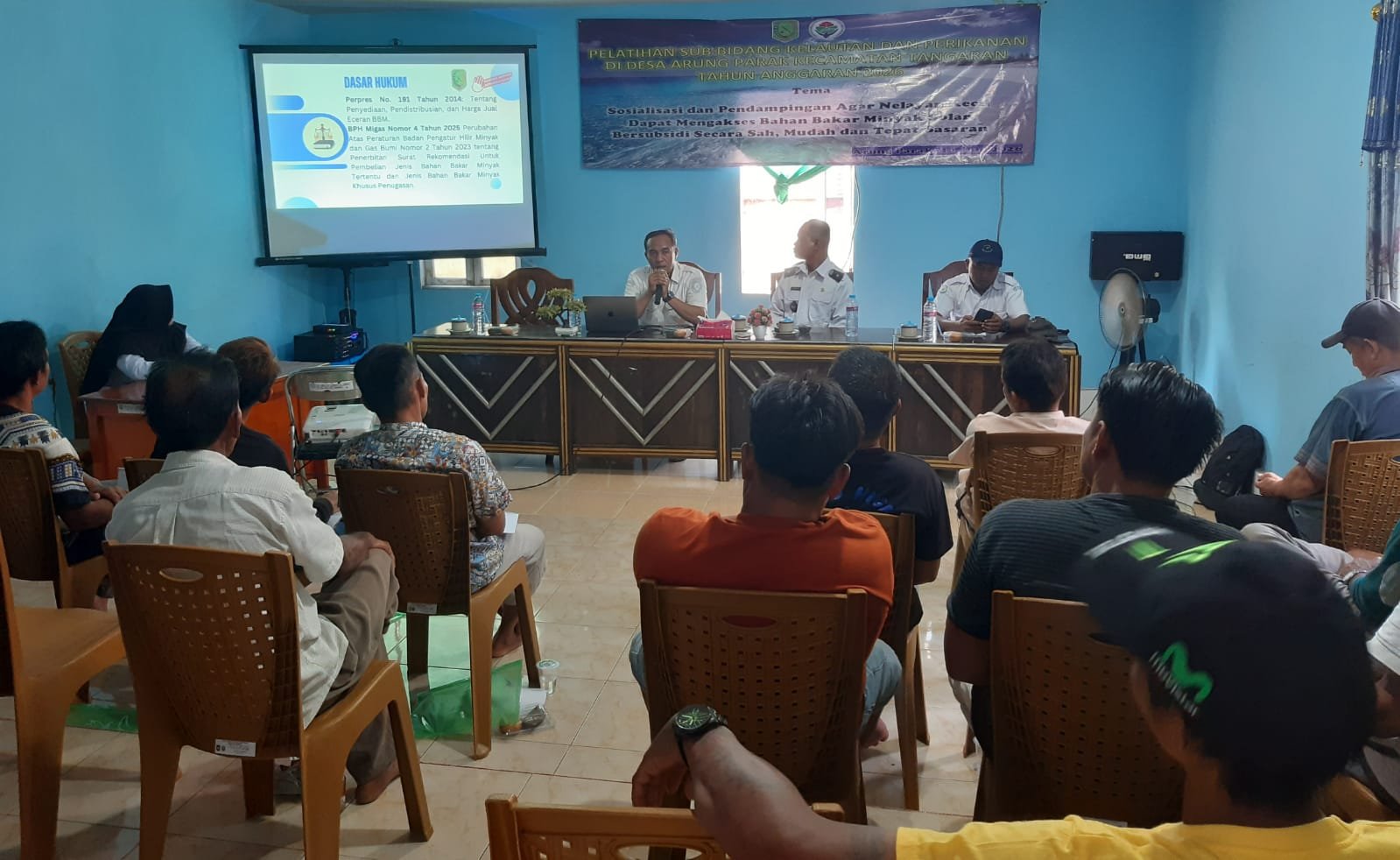 Dinas PPKH Sambas Sosialisasikan Akses Solar Bersubsidi bagi Nelayan di Kecamatan Tangaran