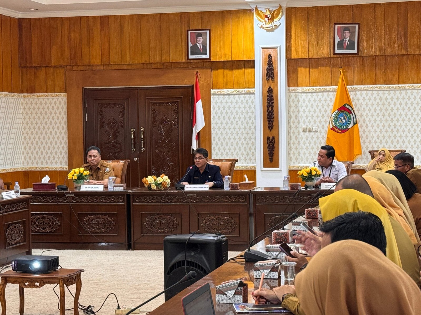 Sosialisasi Pencegahan Pungutan Liar pada Pelaksanaan SPMB yang digelar di Aula Junjung Titah Kantor Bupati Mempawah, Selasa (23/6/2026).