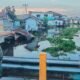 Kumpai dan Eceng Gondok Penuhi Sungai Jalan Pancasila Pinyuh, Pipa Air Warga Rusak