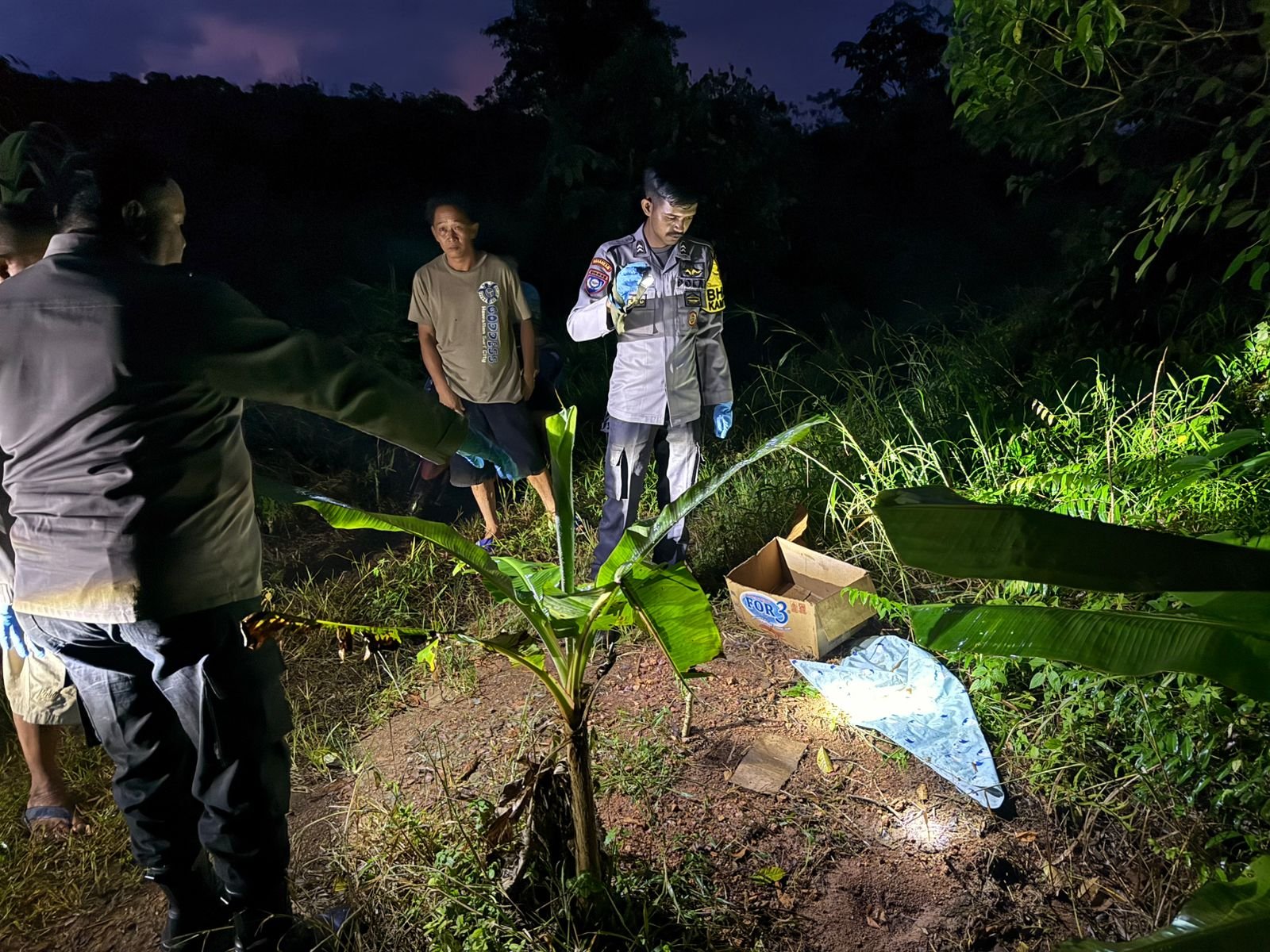 Kuburan Mencurigakan di Makam Tionghoa Seliung Dalam Ternyata Berisi Anjing Hitam