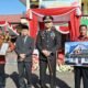 Kapolres Ketapang memberikan penghargaan kepada masyarakat saat Hari Bhayangkara ke-80