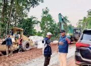 Bupati Ketapang Tinjau Progres Peningkatan Jalan Tumbang Titi Menuju Tanjung