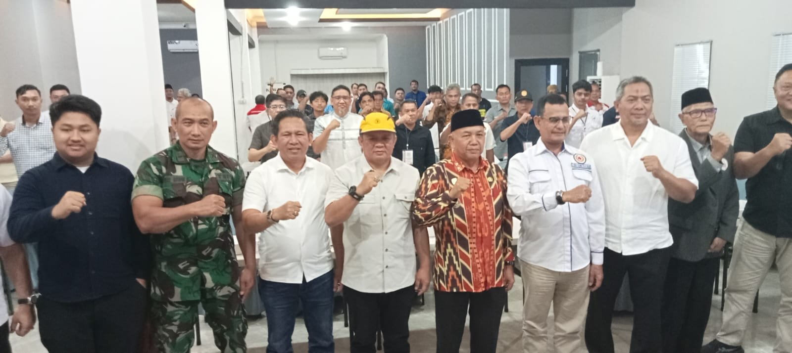 Ketua DPRD Kabupaten Mempawah, Safruddin Asra terpilih sebagai Ketua KONI Kabupaten Mempawah.