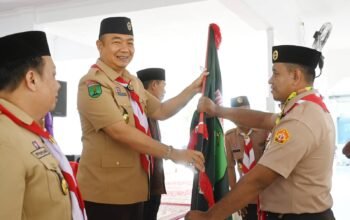Bupati Ketapang Lantik Pramuka Garuda dan Lepas Kontingen Jamnas XII