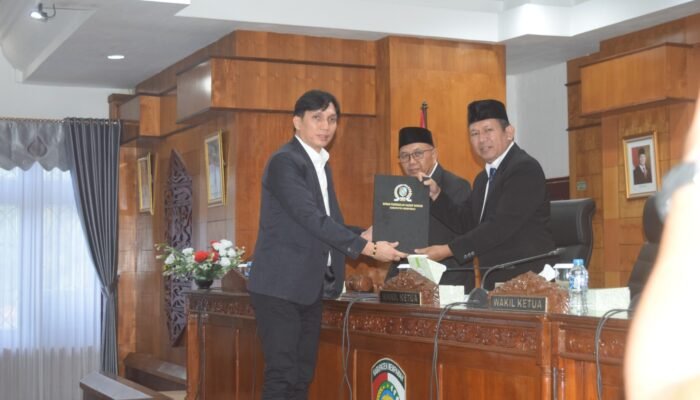 Fraksi PDIP Desak Pemkab Mempawah Percepat Infrastruktur dan Perkuat Penanganan Lingkungan