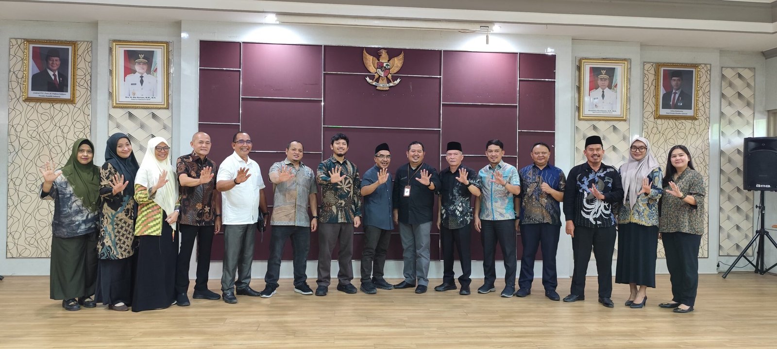 Kunjungan kerja Bapemperda DPRD Kabupaten Sambas ke Dinas PUPR Provinsi Kalbar.