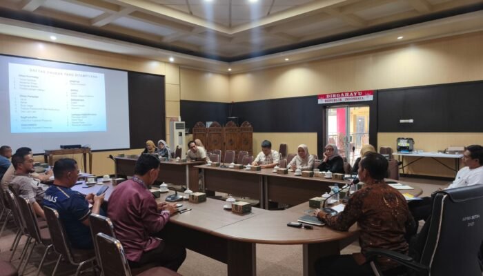 Dinas PPKH Sambas Siapkan Produk Olahan Ikan dan Leaflet untuk APKASI Otonomi Expo 2026