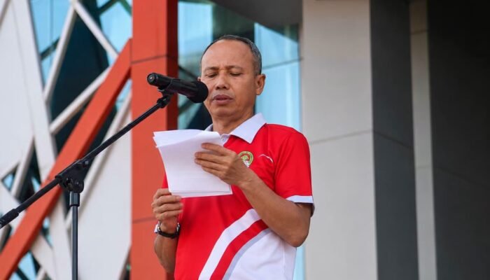 Sekda Ketapang Ajak ASN Perkuat Semangat Pengabdian Lewat Senam Massal HUT Ke-81 RI