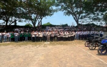 Polsek Sungai Pinyuh Gelar Sosialisasi Tertib Lalu Lintas di SMK Panca Karsa