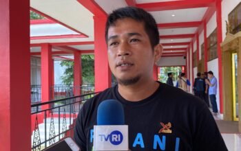 Lahan Pertanian di Tangaran Sambas Kekeringan, Petani Harap Bantuan Pompa