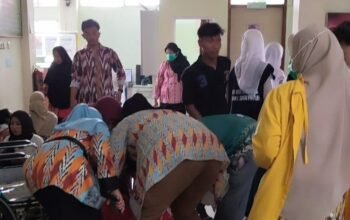 Puluhan Peserta Gerak Jalan di Sungai Pinyuh Pingsan karena Kepanasan