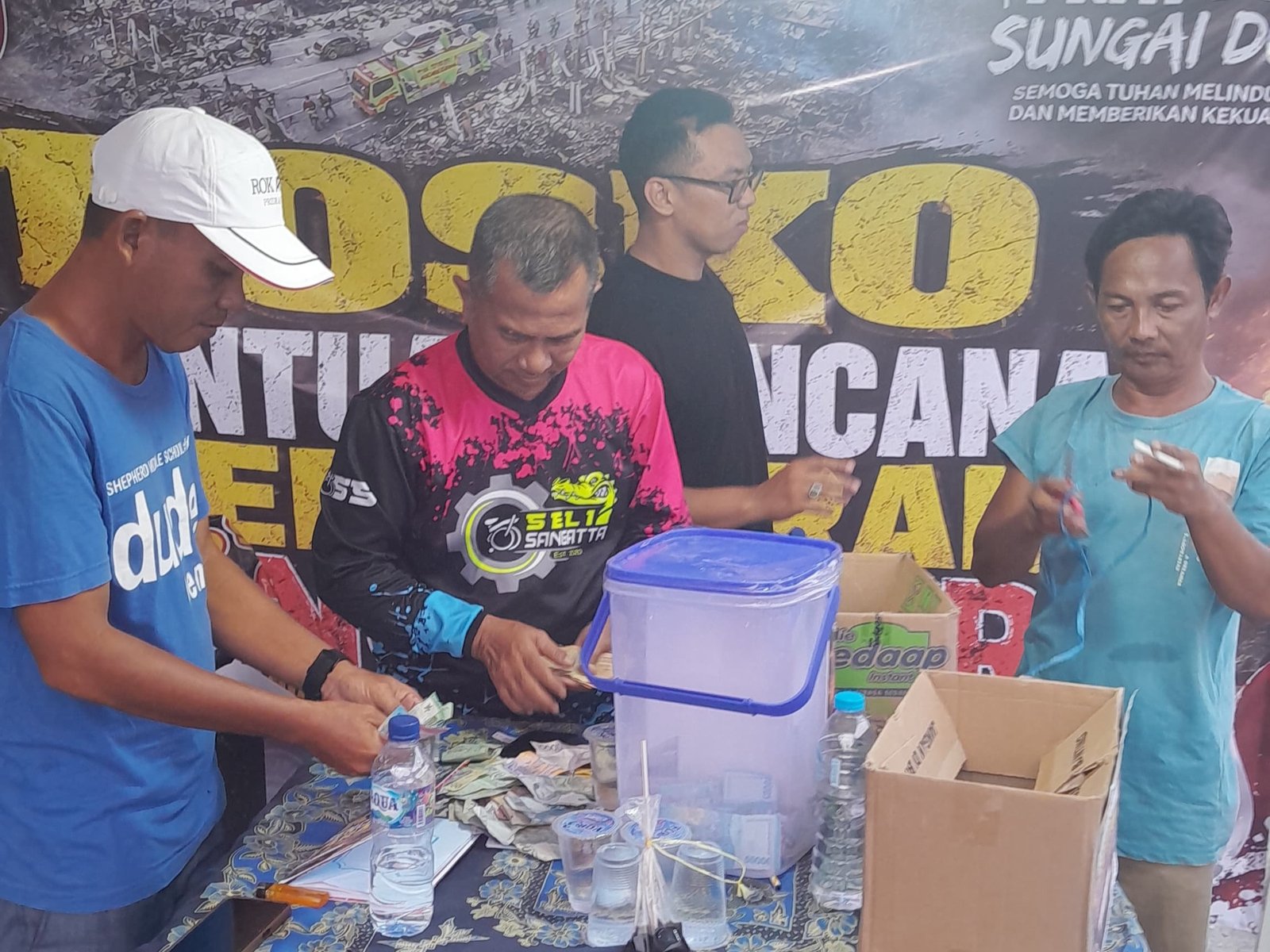 BPK Gerakan Bersama Semparuk galang dana untuk korban kebakaran di Pasar Sungai Duri.