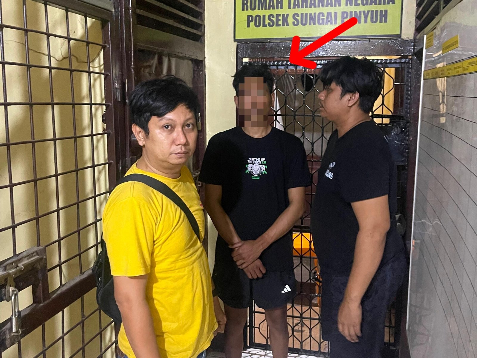 Pelaku diamankan di Polsek Sungai Pinyuh.