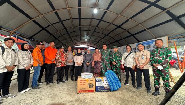 Ketua DPRD Mempawah Apresiasi Gotong Royong Semua Pihak dalam Penanganan Karhutla 