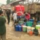 Safruddin Asra Bagikan 6.000 Liter Air Bersih untuk Warga Nusapati