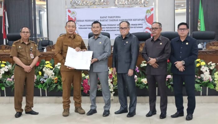 Bupati Ketapang Terima Semua Pendapat Akhir Fraksi DPRD atas Perubahan APBD 2026