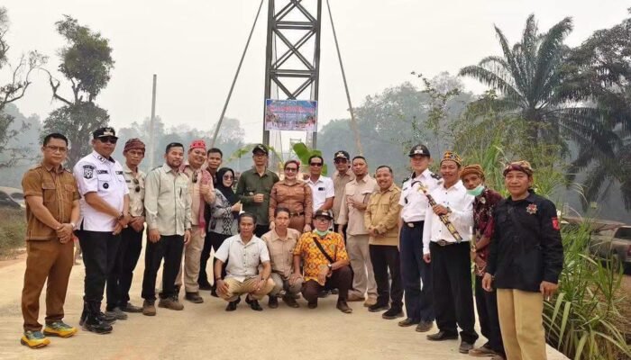 Jembatan Gantung Lipat Gunting Diresmikan, Permudah Akses Warga Manis Mata