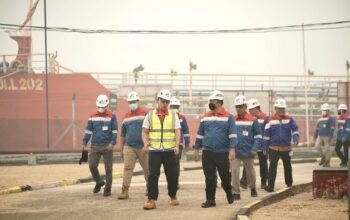 Kapal BBM Tiba di Ketapang, Bupati Desak Pertamina Percepat Distribusi ke SPBU