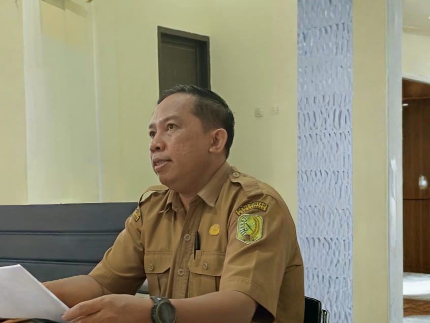 Sekretaris Dinas PPKH Kabupaten Sambas, Junihardy,