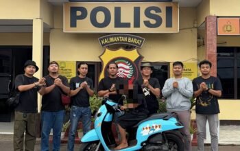 Pelaku dan barang bukti sepeda motor yang diamankan pihak kepolisian.